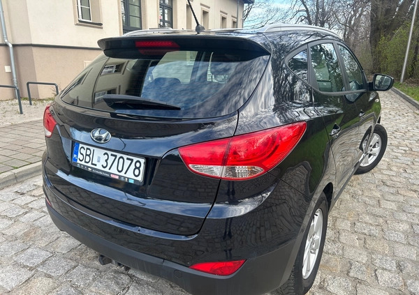 Hyundai Tucson cena 34900 przebieg: 194000, rok produkcji 2010 z Bieruń małe 137